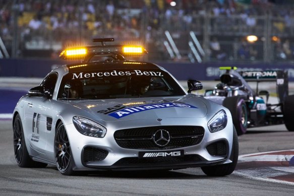Safety car leads the Singapore Grand Prix. Copyright: Mercedes AMG F1 Team.